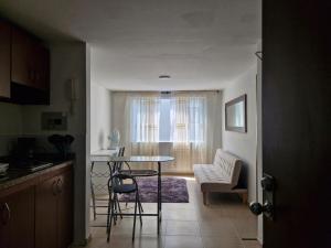 Montezuma living 307