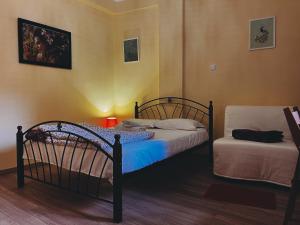 Budget and private flat in Aristotelous