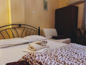 Budget and private flat in Aristotelous