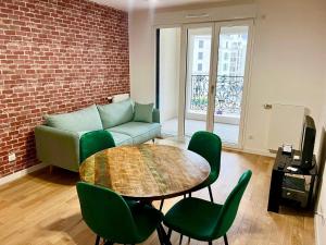 Appartment near lake Panorama and Paris