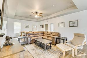 Outdoor Bar and Fire Pit Navarre Getaway!