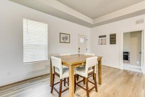 Outdoor Bar and Fire Pit Navarre Getaway!