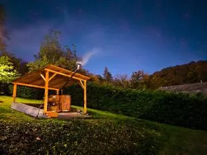 Forest Residence Miskolc - Ómassa