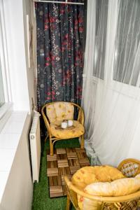 Vintage experience with a 1965 rocking chair in city center 2 rooms apartment