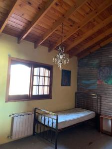 Casa de 8 ambientes con pileta y parrilla