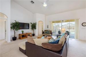 Highlands Retreat: Pool, Golf & Disney Nearby