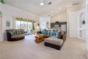 Highlands Retreat: Pool, Golf & Disney Nearby