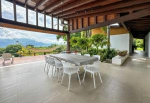 Casa finca Pool & Jacuzzi, Tropical Oasis