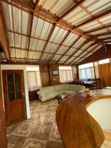 Cabaña style house - ElMorro