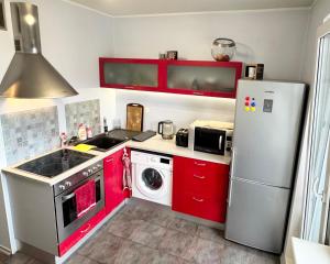 Quiet and comfortable apartment with parking for a nice stay for two, one or a couple guests with a child