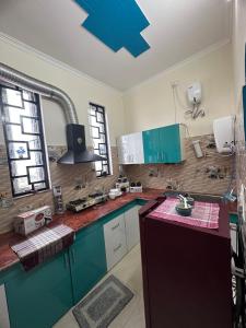 Elysium - The Himalayan & Ganges View Yoga Retreat