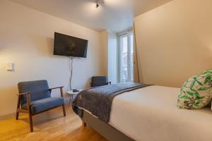 Trendy Studio in Graças Heart by LovelyStay