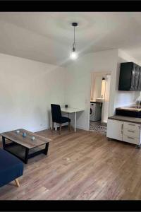 Appartements Maisonnette en bois : Appartement 1 Chambre