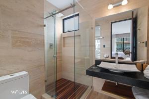 2 BR Apartment with Spacious Loft Close from Beach Zone