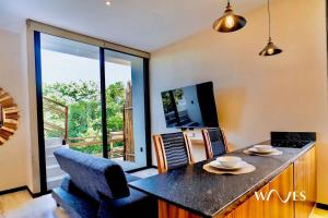 Great Located Studio PH with Private Pool by Waves Management