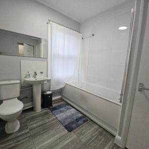 Beautiful Rooms Close to Central London