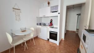 Studio Cozy en Bord de Plage avec Vue Mer et Wifi