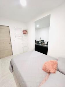 Cozy Beachside 3BR Apartment near the Walled City