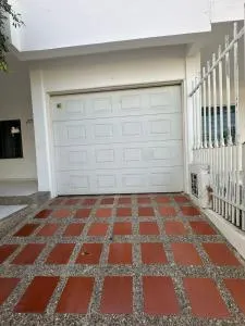 Hermosa casa - Los Manguitos