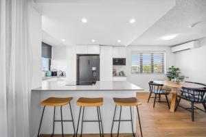 Alexandra Headland Beachfront Unit