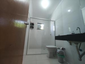 Sobrado grande disponível em ótima localização