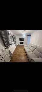 Brick Chalet - Minster