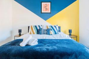 Comfy 3 Bed House by Manchester Airport, Perfect for Groups & Families