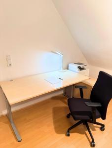 Moderne Wohnung mit Arbeitsplatz, Netflix, Nespresso & privatem Stellplatz