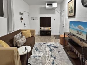 Quaint Monument Retreat studio