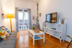 Near Acropolis, Koukaki Retreat