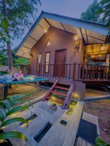 EdenHaven Cottage