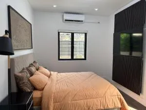 The Nest- Gated house mins from Highway - Couva