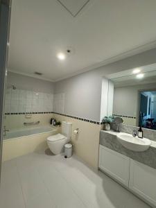 On RIVER - 2bed appt, free park