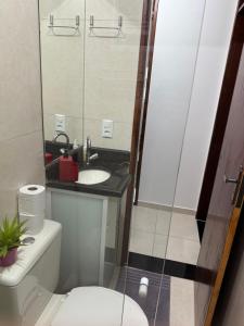 Climatizado ótima localização 65m 2 quartos 2 banheiros