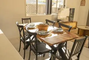 Peaceful Retreat - Spacious Family Home in Yarrabilba perfect for Family or Professionals - Wyaralong