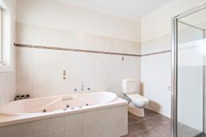 Apartment 8A on Lake Terrace - Mount Gambier