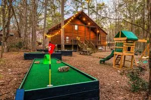 Close to Lake Putt Putt, Pool Table, Play set - Hochatown