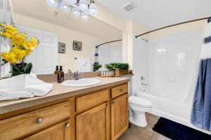 Modern 2BR2BA King Bed Pool, Gym #7