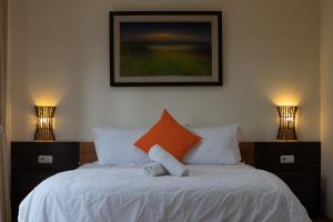 Family Only Villa with Private Pool & Hill View- De Reiz Dago Syariah 3BR