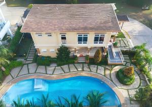 Puerto Princesa Palawan Twin-Beds Rentals with FREE Swimming Pool and Gym - B2 5Diamond
