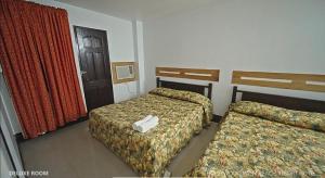 Hollywood Palm Beach Hotel