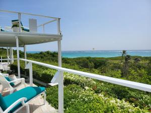 Unique Villa Retreat Style! Full Sea Views & Pool! villa