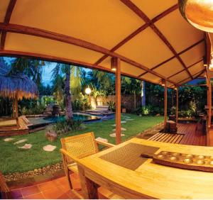 Villa Bhuvana with private swimming pool