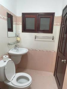 Night Owl - Thu Khoa Huan