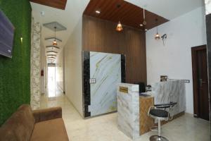 Rajmoti hotel & Restro