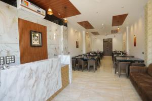 Rajmoti hotel & Restro