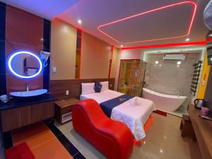 Khách Sạn Tân Hoàng Yến