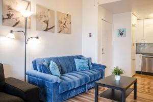 Studio Apartment with Pool in the Heart of MissionValley