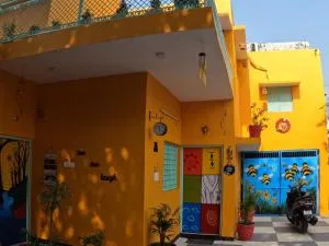 The Nomad cave - Gomti Nagar