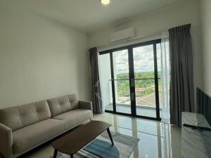 Gem Suites Kuching at 5 pax